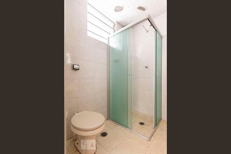Banheiro Social de apartamento para alugar com 1 quarto, 52m² em Chácara Inglesa, São Paulo