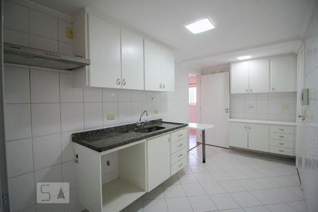 Apartamento à venda com 98m², 3 quartos e 2 vagas Apartamento à venda com 98m², 3 quartos e 2 vagasCozinha