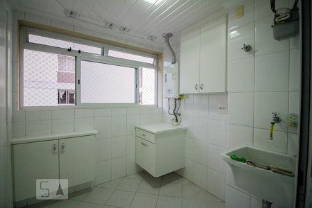 Apartamento à venda com 98m², 3 quartos e 2 vagas Apartamento à venda com 98m², 3 quartos e 2 vagasÁrea de Serviço
