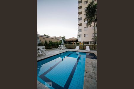 Apartamento à venda com 98m², 3 quartos e 2 vagas Apartamento à venda com 98m², 3 quartos e 2 vagasPiscina
