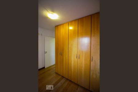 Apartamento à venda com 98m², 3 quartos e 2 vagas Apartamento à venda com 98m², 3 quartos e 2 vagasQuarto