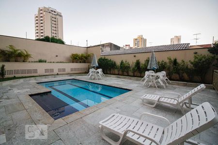 Apartamento à venda com 98m², 3 quartos e 2 vagas Apartamento à venda com 98m², 3 quartos e 2 vagasPiscina