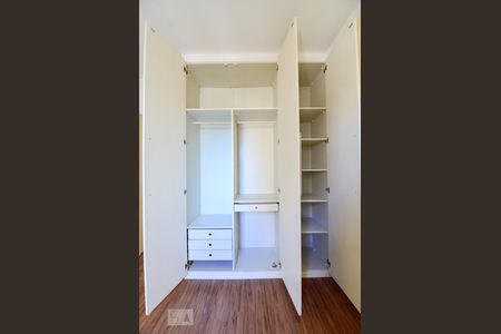 Quarto 2 de apartamento à venda com 3 quartos, 100m² em Cambuí, Campinas