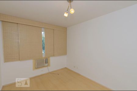 Suíte de apartamento para alugar com 3 quartos, 85m² em Tijuca, Rio de Janeiro