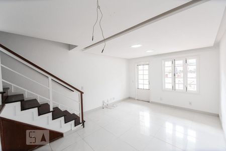 Sala de casa de condomínio para alugar com 3 quartos, 180m² em Recreio dos Bandeirantes, Rio de Janeiro