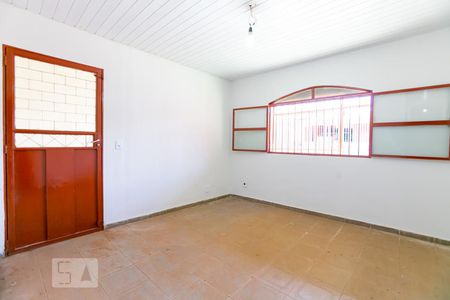 SALA de casa para alugar com 3 quartos, 200m² em Ceilândia Norte, Brasília