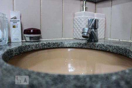 Apartamento à venda com 80m², 3 quartos e 1 vagaBanheiro suíte