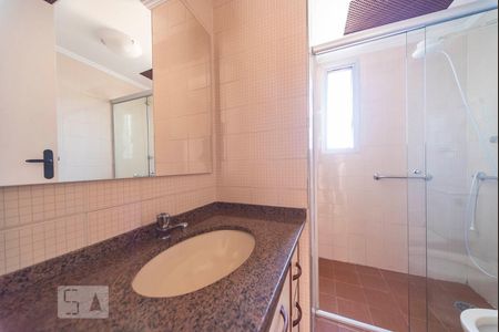 Banheiro  de apartamento à venda com 2 quartos, 68m² em Jardim Bela Vista, Santo André