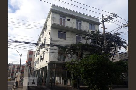 Apartamento à venda com 72m², 2 quartos e 1 vaga