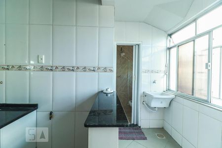 Apartamento à venda com 72m², 2 quartos e 1 vaga Apartamento à venda com 72m², 2 quartos e 1 vagaCozinha e Área de Serviço