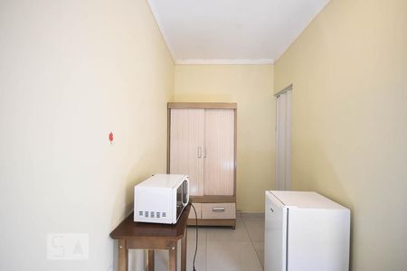 Sala de casa para alugar com 1 quarto, 20m² em Vila Gomes, São Paulo
