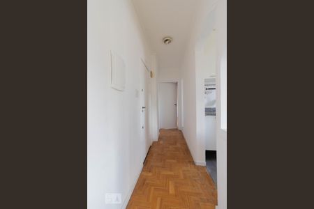 Apartamento à venda com 40m², 1 quarto e sem vagaCorredor