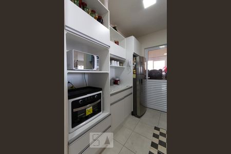 Cozinha de apartamento à venda com 2 quartos, 70m² em Vila Suzana, São Paulo