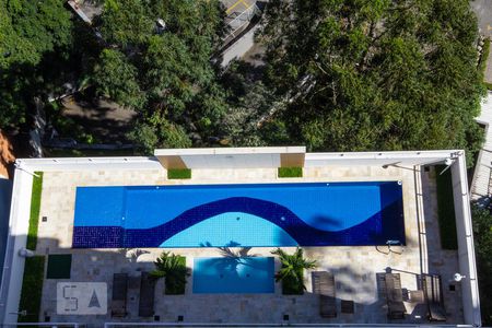 Apartamento à venda com 70m², 2 quartos e 2 vagasPiscina