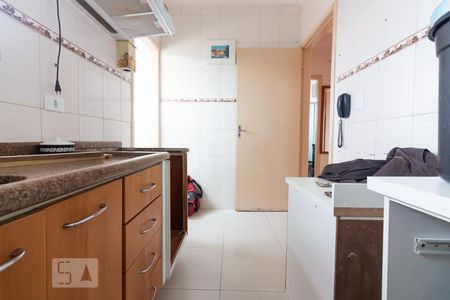 Cozinha  de apartamento à venda com 2 quartos, 55m² em Santo Antônio, Osasco