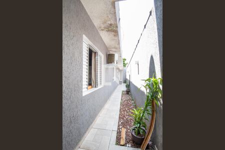 Quintal de casa à venda com 2 quartos, 92m² em Quitaúna, Osasco