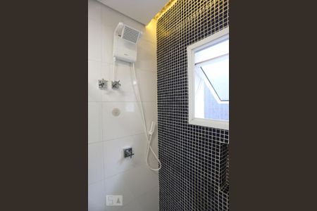 Casa à venda com 92m², 2 quartos e 2 vagas Casa à venda com 92m², 2 quartos e 2 vagasBanheiro