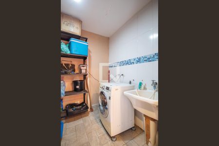 Casa à venda com 92m², 2 quartos e 2 vagas Casa à venda com 92m², 2 quartos e 2 vagasÁrea de Serviço
