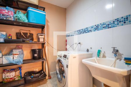 Área de Serviço de casa à venda com 2 quartos, 92m² em Quitaúna, Osasco