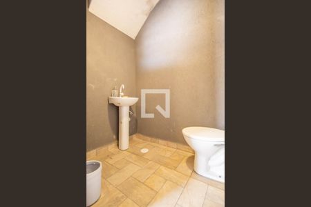 Casa à venda com 92m², 2 quartos e 2 vagas Casa à venda com 92m², 2 quartos e 2 vagasBanheiro de serviço