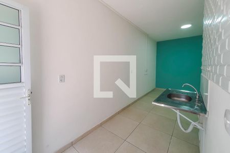 cozinha de kitnet/studio para alugar com 1 quarto, 19m² em Vila Monumento, São Paulo