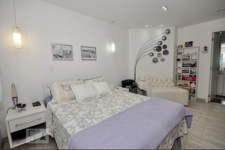 Apartamento à venda com 72m², 3 quartos e sem vagaSuíte