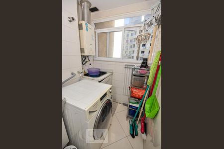 Apartamento à venda com 72m², 3 quartos e sem vagaCozinha e Área de Serviço