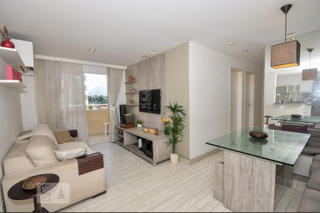 Sala de apartamento à venda com 3 quartos, 72m² em Taquara, Rio de Janeiro