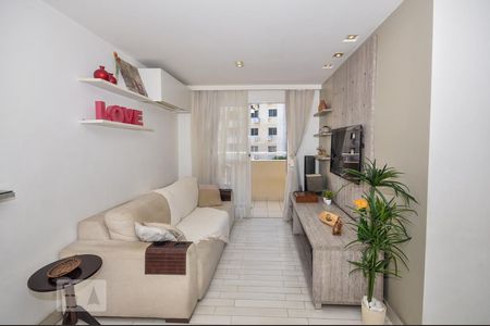 Sala de apartamento à venda com 3 quartos, 72m² em Taquara, Rio de Janeiro