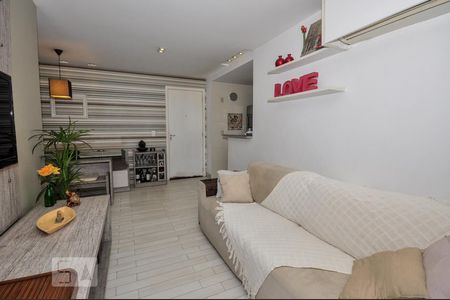 Sala de apartamento à venda com 3 quartos, 72m² em Taquara, Rio de Janeiro