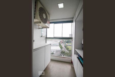 Apartamento à venda com 70m², 1 quarto e 1 vagaÁrea de Serviço