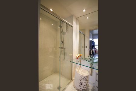 Banheiro de apartamento à venda com 1 quarto, 70m² em Vila Leopoldina, São Paulo