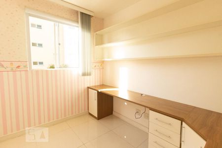Quarto 1 de apartamento para alugar com 3 quartos, 62m² em Campo Comprido, Curitiba