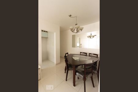 Sala de apartamento para alugar com 3 quartos, 62m² em Campo Comprido, Curitiba