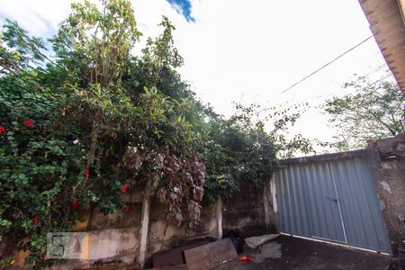 Sala de casa para alugar com 1 quarto, 27m² em Paquetá, Belo Horizonte