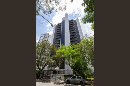 Apartamento à venda com 78m², 1 quarto e 2 vagas Apartamento à venda com 78m², 1 quarto e 2 vagasFachada (frente)