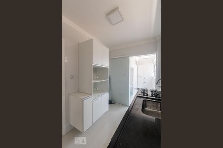 Apartamento à venda com 76m², 2 quartos e sem vagaCozinha