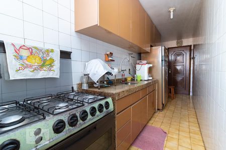 Apartamento à venda com 83m², 2 quartos e 1 vagaCozinha