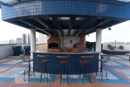 Studio à venda com 30m², 1 quarto e 1 vaga Studio à venda com 30m², 1 quarto e 1 vagaChurrasqueira e forno de pizza