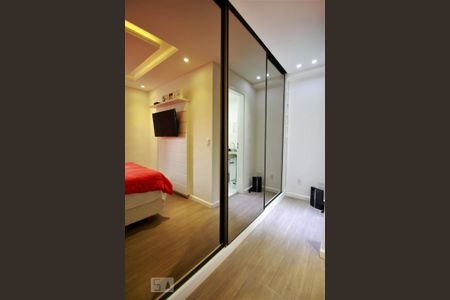 Apartamento para alugar com 56m², 2 quartos e 1 vagaDetalhe da suíte