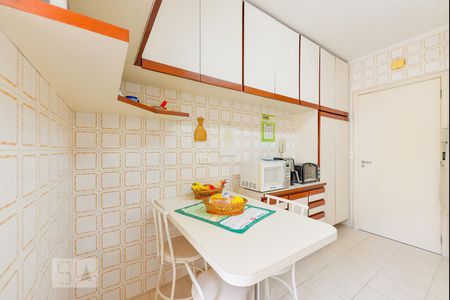 Apartamento para alugar com 87m², 2 quartos e 1 vagaCozinha