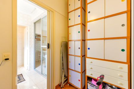 Apartamento para alugar com 87m², 2 quartos e 1 vagaQuarto Serviço