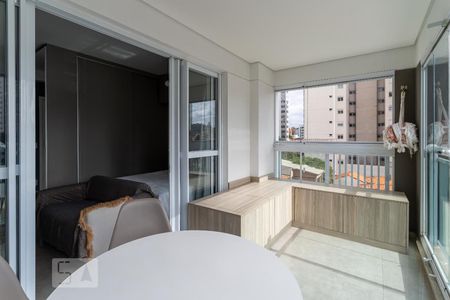 Studio à venda com 32m², 1 quarto e 1 vaga Studio à venda com 32m², 1 quarto e 1 vagaVaranda