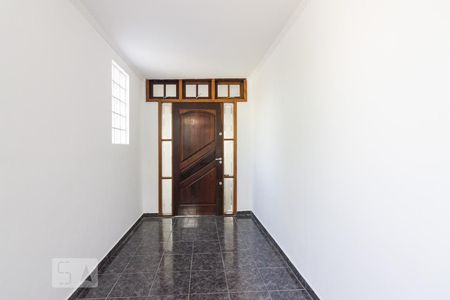 Casa de condomínio para alugar com 220m², 3 quartos e 2 vagasHall