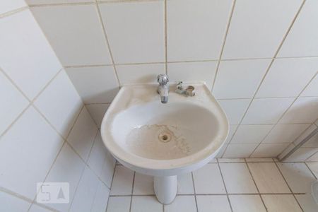 Banheiro Social de apartamento para alugar com 2 quartos, 65m² em Vila do Encontro, São Paulo