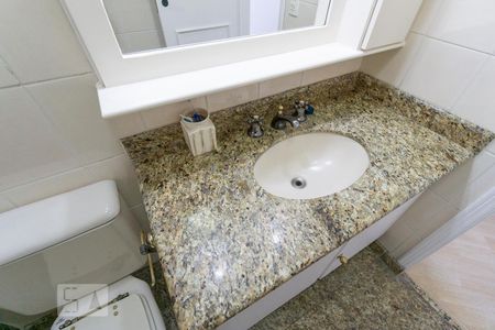 Apartamento à venda com 126m², 3 quartos e 3 vagasDetalhe banheiro suíte