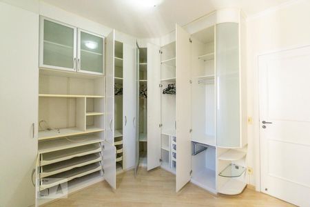 Apartamento à venda com 126m², 3 quartos e 3 vagasQuarto 2