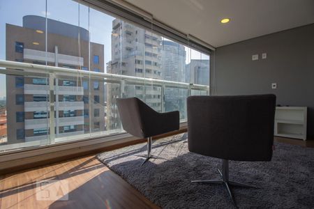 Sala de estar de apartamento à venda com 1 quarto, 49m² em Pinheiros, São Paulo