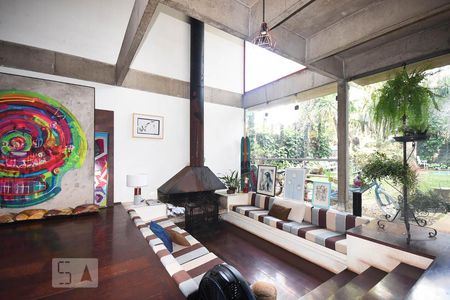 Sala de casa para alugar com 5 quartos, 600m² em Butantã, São Paulo