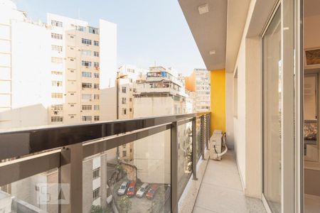 Apartamento à venda com 45m², 1 quarto e sem vagaVaranda